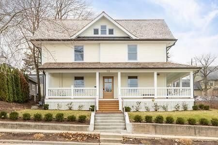Downtown Luxury Farmhouse Apartment #4 West Dundee Esterno foto