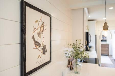 Downtown Luxury Farmhouse Apartment #4 West Dundee Esterno foto